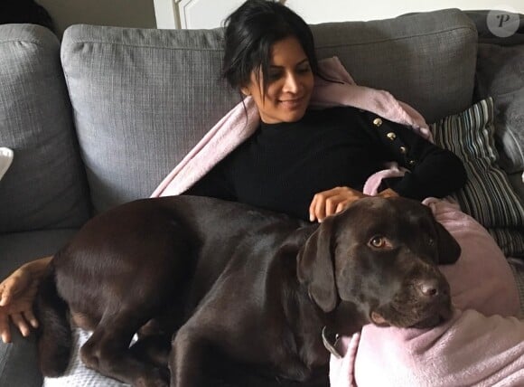 Cependant, elle a partagé sur Instagram une tendre photo avec son chien Jango, pour lui rendre hommage suite à son décès qui l'a profondément affectée
Aurélie Casse et son chien Jango, décédé en juillet dernier