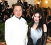 Difficile de suivre les multiples aventures d'Elon Musk.
Elon Musk et sa compagne Grimes au tout début de leur relation, au Met Gala à New York.