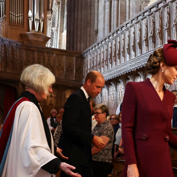 Le prince William, prince de Galles, et Catherine (Kate) Middleton, princesse de Galles assistent à un service religieux marquant le premier anniversaire de la mort de la reine Elizabeth II à la cathédrale St Davids à Haverfordwest dans le Pembrokeshire, pays de Galles, Royaume Uni, le 8 septembre 2023.
