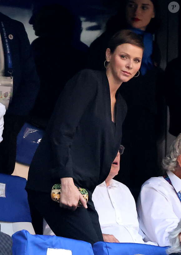 La princesse Charlene de Monaco - Tribunes lors du match de rugby entre l'Afrique du Sud et l'Écosse (18-3) au stade Vélodrome à Marseille, le 10 septembre 2023. © Dominique Jacovides / Bestimage