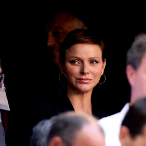 Pour cause. La coupe du monde de rugby a été lancée il y a quelques heures.
La princesse Charlene de Monaco - Tribunes lors du match de rugby entre l'Afrique du Sud et l'Écosse (18-3) au stade Vélodrome à Marseille, le 10 septembre 2023. © Dominique Jacovides / Bestimage