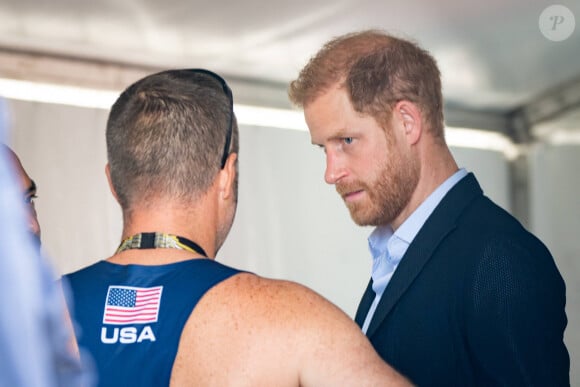 Meghan Markle devrait normalement arriver ce lundi.
Le prince Harry, duc de Sussex, assiste aux Invictus Games 2023 (Jour 2) à Düsseldorf, Allemagne, le 11 septembre 2023. © Imago/Panoramic/Bestimage