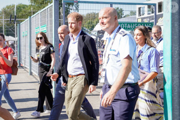 Le prince Harry, duc de Sussex, assiste aux Invictus Games 2023 (Jour 2) à Düsseldorf, Allemagne, le 11 septembre 2023. © Imago/Panoramic/Bestimage
