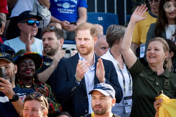 Le prince Harry, duc de Sussex, assiste aux Invictus Games 2023 (Jour 2) à Düsseldorf, Allemagne, le 11 septembre 2023. © Imago/Panoramic/Bestimage