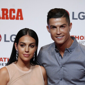 Une information démentie par le Pestana CR7 lui-même
 
Cristiano Ronaldo et sa compagne Georgina Rodriguez assistent au Prix Marca Leyenda à Madrid en Espagne, le 29 juillet 2019.