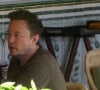 Elle raconte qu'Elon Musk aurait envoyé, à ses frères et à son père, mais aussi à des amis, des photographies de la césarienne qu'elle a subie sans même le lui demander.
Elon Musk avec son fils Saxon en vacances à Portofino. Le 25 juillet 2023.