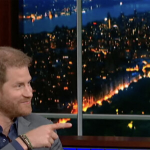 Le prince Harry donne une interview sur le plateau de Stephen Colbert à propos de la vie après la mort 