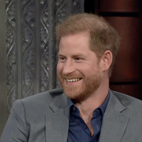 Le prince Harry donne une interview sur le plateau de Stephen Colbert à propos de la vie après la mort 