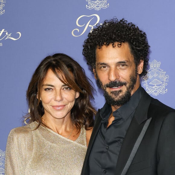 Tomer Sisley et sa femme Sandra - Photocall des 125 ans du Ritz à Paris. Le 14 septembre 2023. © Coadic Guirec / Bestimage