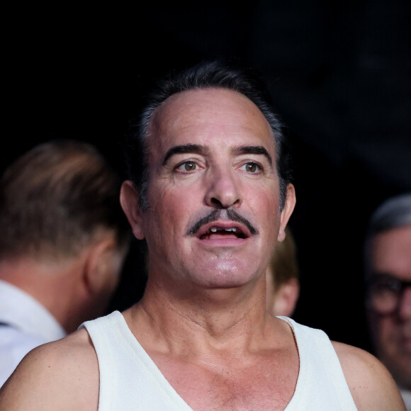 Jean Dujardin - Cérémonie d'ouverture de la Coupe du Monde de Rugby France 2023 avant le match de la Poule A entre la France et la Nouvelle-Zélande au Stade de France à Saint-Denis le 8 septembre 2023. © Dominique Jacovides/Bestimage 