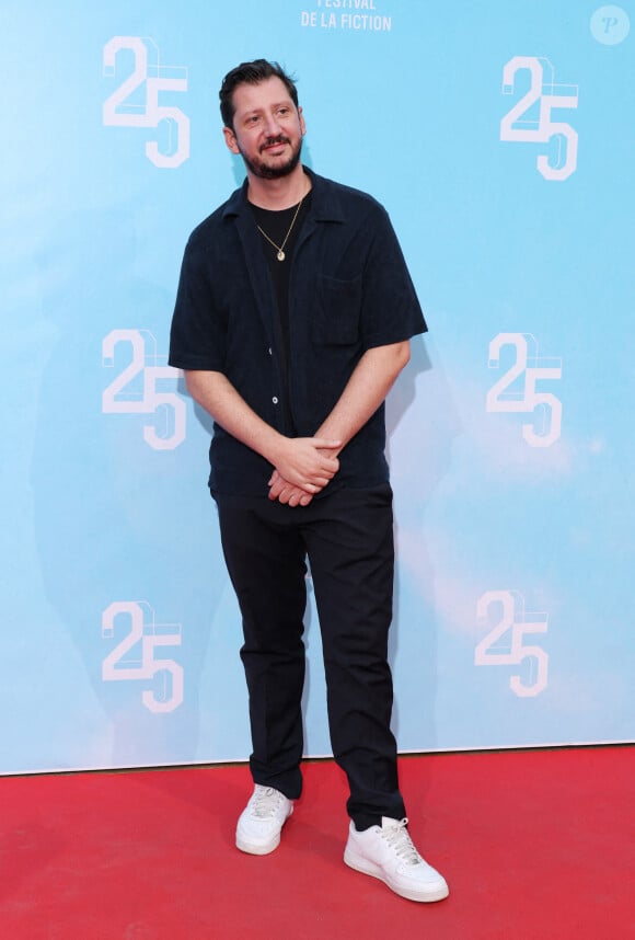 Monsieur Poulpe lors du photocall de la soirée de clôture de la 25ème édition du Festival de la fiction de la Rochelle, France, le 16 septembre 2023.