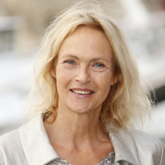 Alexandra Vandernoot "Mon ange" - Photocall lors du Festival de la Fiction de La Rochelle, le 18 septembre 2021.