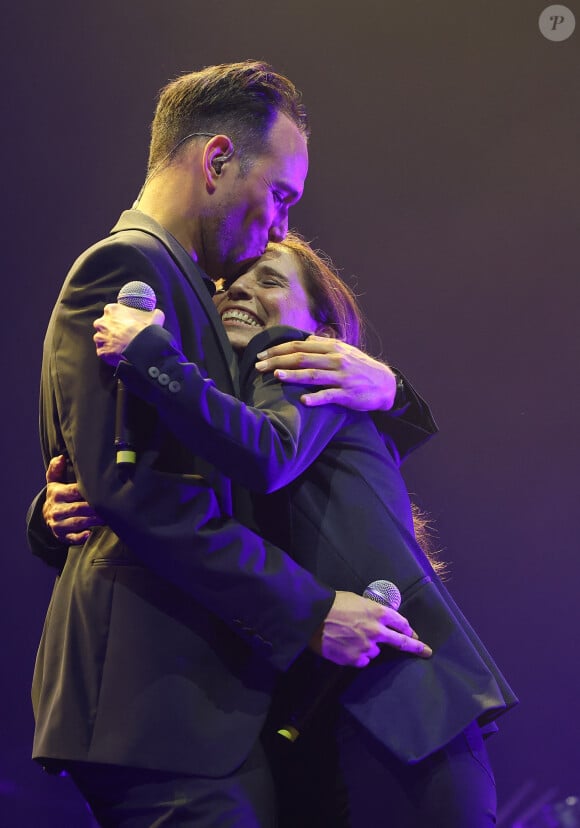 Exclusif - Emily Bécaud et Jules Grison - Concert "Et Maintenant", le spectacle hommage à Gilbert Bécaud interprété par Jules Grison avec la participation exceptionnelle de sa fille, Emily Bécaud à l'Olympia, Paris le 17 septembre 2023. © Coadic Guirec/Bestimage 