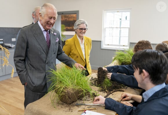 Le roi Charles III d'Angleterre en visite à Cumnock le 16 septembre 2023