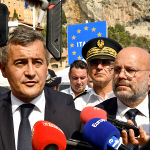 Le ministre de l'Intérieur Gérald Darmanin lors de sa visite au poste frontière de Menton, France, le 12 septembre 2023. © Bruno Bebert/Bebert/Bestimage 