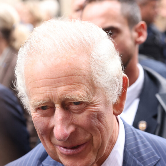 Le roi Charles III d'Angleterre - Visite du marché aux fleurs du centre de Paris, le 21 septembre 2023. © Cyril Moreau/Bestimage