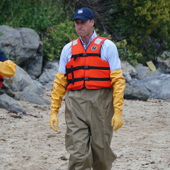 Le prince William en compagnie de bénévoles de l'association Billion Oyster Project sur l'Hudson River pendant sa visite de 2 jours à New York. Billion Oyster Project est un organisme à but non lucratif visant à restaurer les bancs d'huitres dans le port de New York au travers d'activités éducatives. New York le 18 septembre 2023