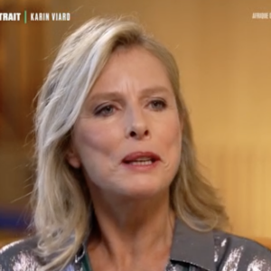 L'actrice a expliqué être plus heureuse que jamais aujourd'hui et être fière de la femme qu'elle est devenue. 
Karin Viard dans "le portrait" de l'émission 50' Inside du 23 septmebre 2023 face à Isabelle Ithurburu. 