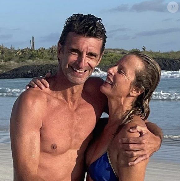 Karin Viard et son mari Manuel Herrero en vacances.
