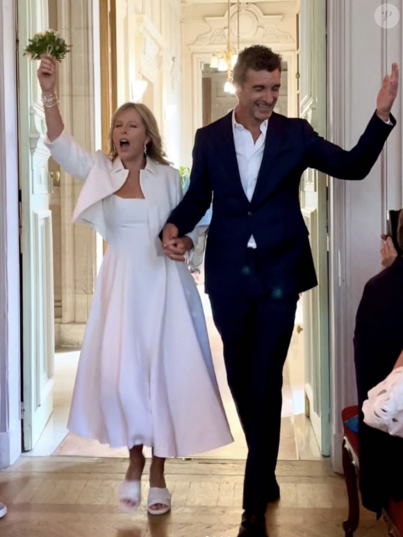 Karin Viard et son mari Manuel Herrero le jour de leur mariage.  