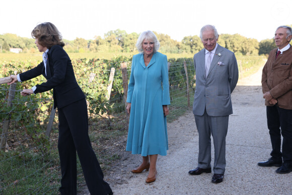 Le roi Charles III d'Angleterre et Camilla Parker Bowles, reine consort d'Angleterre, visitent le domaine viticole Chäteau Smith Haut Lafitte à Martillac près de Bordeaux, le 22 septembre 2023. Le couple royal britannique est en visite en France du 20 au 22 septembre 2023. 