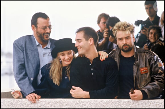 Luc Besson, Jean-Marc Barr, Rosanna Arquette, Jean Reno au Festival de Cannes pour Le Grand Bleu en 1988