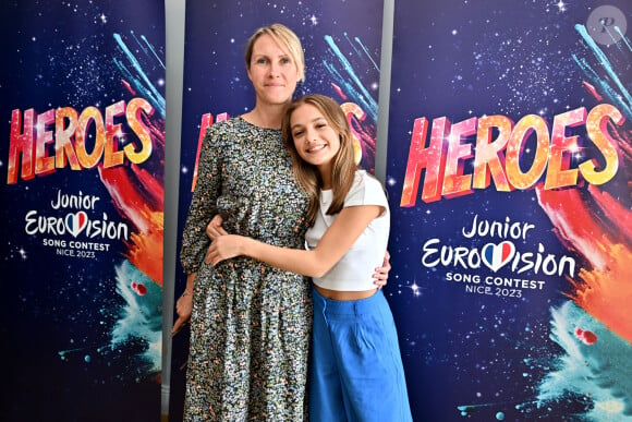 Exclusif - Zoé Clauzure, qui représentera la France avec sa chanson " Coeur ", et sa mère Sophie - Conférence de presse de présentation de la 21ème édition de l'Eurovision Junior à Nice. Le 27 septembre 2023 © Bruno Bebert / Bestimage