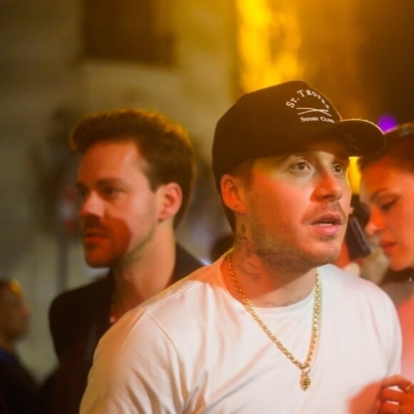 Le monde est à leur pied, mais les amoureux se sont pourtant vu refuser l'entrée d'un club
Brooklyn Beckham et sa femme Nicola Peltz se voient refuser l'entrée du club Raspoutine à Paris le 27 septembre 2023