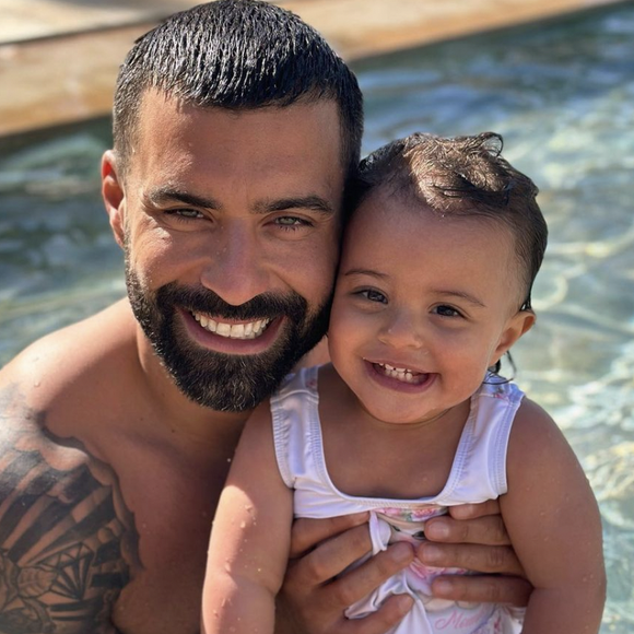 Vincent Queijo et Rym Renom ont annoncé leur rupture après plusieurs années d'amour et les naissances de leurs deux filles. Instagram