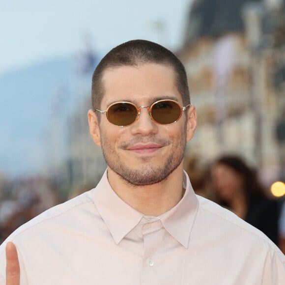 François Civil sur le tapis rouge de la cérémonie de clôture du 37ème festival du film de Cabourg (37ème journées romantiques du 14 au 18 juin 2023), à Cabourg, France, le 17 juin 2023. © Coadic Guirec/Bestimage 