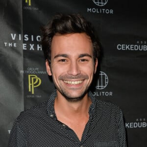 Bertrand Chameroy au vernissage de l'exposition "Vision by AG", au profit de l'association caritative CeKeDuBonheur, à la Piscine Molitor à Paris, le 30 novembre 2016. © Guirec Coadic/Bestimage 