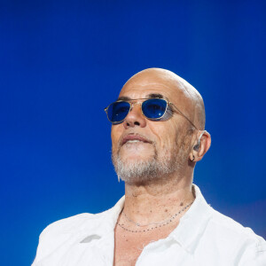 Exclusif - Pascal Obispo - Enregistrement de l'émission "Les chansons de l'été" dans les Arènes de Nîmes, présentée par N.Aliagas et diffusée le 17 juin sur TF1 © Bruno Bebert-Christophe Clovis / Bestimage 