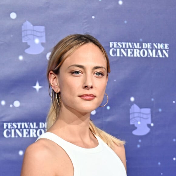 Nora Arnezeder, membre du Jury, durant la soirée d'ouverture de la 5eme édition du festival Cinéroman au cinéma Pathé Gare du Sud à Nice, le 2 octobre 2023. C'est le film "Un coup de dés" réalisé par Yvan Attal en présence d'Alma Jodorowsky, d'Yvan Attal et Guillaume Canet qui a ouvert le Festival. © Bruno Bebert / Bestimage 