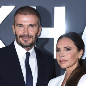 Dans le documentaire Beckham, l'ancien footballeur et sa femme, Victoria, reviennent sur cette histoire
David Beckham et Victoria Beckham à la première du documentaire Netflix "Beckham" à Londres le 3 novembre 2023.