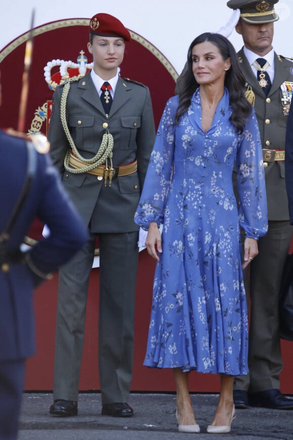 Le roi Felipe VI et la reine Letizia d’Espagne, avec leur fille la princesse Leonor, président le défilé de la Fête Nationale à Madrid, le 12 octobre 2023.  King Felipe, Princess Leonor, Spanish National Day Celebrations in Madrid, Spain, October 12th, 2023. 