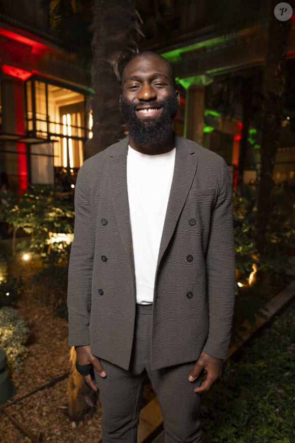 Il a plaisanté sur les femmes allant voir un gynécologue
Exclusif - Cédric Doumbé lors de l'inauguration du Restaurant & Bar 19.20 by Norbert Tarayre à l'hôtel Prince de Galles à Paris le 10 octobre 2023.