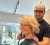 Un passage chez le coiffeur en Sicile qu'elle ne regrette pas.
Julie Andrieu change de coupe de cheveux lors d'une voyage en Italie, sur Instagram.