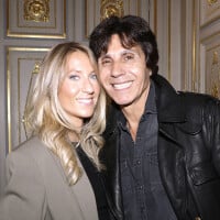 Jean-Luc Lahaye et sa compagne Paola complices pour Octobre rose, belle soirée au palais Vivienne à Paris