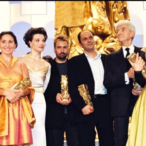 André Dussollier, Ariane Ascaride, Juliette Binoche, Luc Besson, Jean-Pierre Bacri, Alain Resnais et Agnès Jaoui - César 1998. 