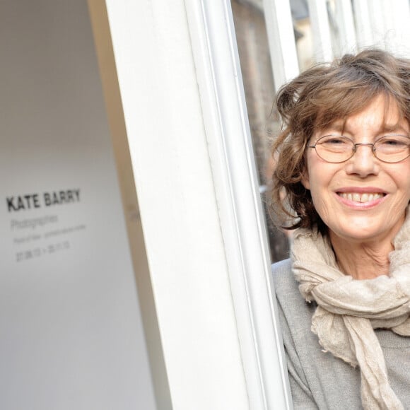 Jane Birkin - Paris le , 25 09 2013 - Inauguration de la galerie cinema de Anne Dominique Toussaint et vernissage de l'exposition " Point of View " de Kate Barry  Opening of Anne Dominique Toussaint 's Cinema Gallery and private viewing of Kate Barry's (Jane Birkin's daughter and half-sister of Charlotte Gainsbourg) exhibition "Point of View" in Paris 26/09/2013 