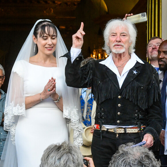 Côté coeur, le chanteur de 94 ans est extrêmement comblé.
Mariage d'Hugues Aufray et de Murielle Mégevand à l'église Saint-Vigor de Marly-Le Roy, France, le 2 septembre 2023.