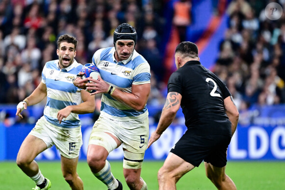 TOMAS LAVANINI ( 5 - Argentine ) - Codie Taylor ( 2 - Nouvelle Zelande ) - Match de demi-finale de la Coupe du Monde de Rugby opposant l'Argentine à la Nouvelle Zélande (44-6) au Stade de France à Saint-Denis, France, le 20 octobre 2023. © Federico Pestellini/Panoramic/Bestimage