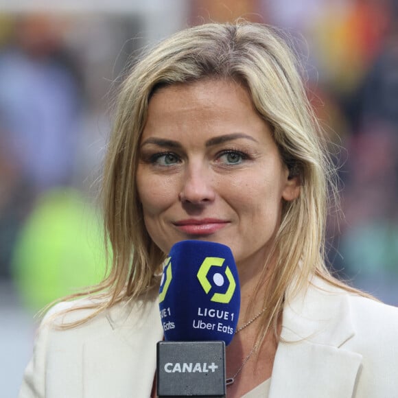 Laure Boulleau (Canal+) lors du match RC Lens - Olympique de Marseille, stade Bollaert-Delelis, le 6 mai 2023 lors du match de championnat de Ligue 1 Uber Eats opposant le RC Lens à l'Olympique de Marseille au stade Bollaert-Delelis à Lens, France, le 7 mai 2023. Lens won 2-1. © Laurent Sanson/Panoramic/Bestimage 