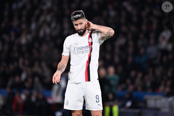 Attitude de Olivier Giroud ( 9 - Milan ) - - Match de ligue des champions entre le PSG et l'AC Milan (3-0) au Parc des Princes à Paris le 25 octobre 2023.  Champions League match between PSG and AC Milan (3-0) at the Parc des Princes in Paris on October 25, 2023. 