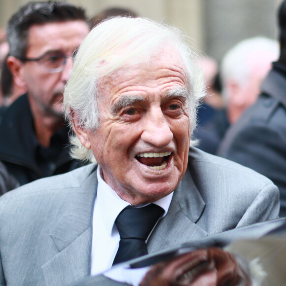 Pour son match face au Milan AC, les ultras du PSG ont réservé un bel hommage à la légende du cinéma
 
Jean-Paul Belmondo - Obsèques de Charles Gérard en la cathédrale arménienne Saint-Jean-Baptiste de Paris. Le 26 septembre 2019