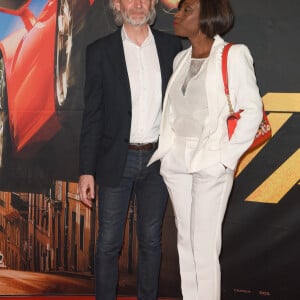 Gilles Verdez et sa compagne Fatou - Avant-première du film "Taxi 5" au cinéma le Grand Rex à Paris, France, le 8 avril 2018. © Coadic Guirec/Bestimage