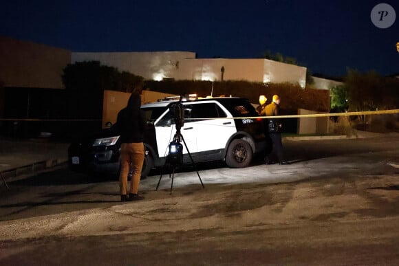 La police devant le domicile de Matthew Perry à Los Angeles après l'annonce de sa mort. Le 28 octobre 2023.
