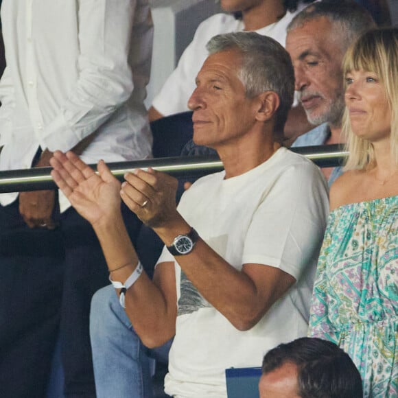 Nagui et sa femme Mélanie Page dans les tribunes lors du match amical - France - Irlande (2-0) lors des matchs qualificatifs à l'Euro 2024 au Parc des Prince à Paris le 7 septembre 2023. © Cyril Moreau/Bestimage 