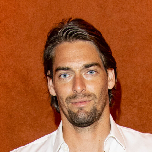 Camille Lacourt lors du dîner de la "Soirée Blanche" au bar Magnum du Village de Roland Garros à Paris, le 7 juin 2018. © Pierre Perusseau/Bestimage  Celebrities at the "White Party" held at the Magnum's bar in Roland Garros Village in Paris. June 7th, 2018. 