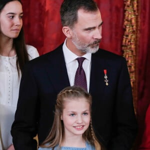 Le roi Felipe VI, la princesse Leonor - La famille royale d'Espagne lors de la cérémonie de remise de la Toison d'Or à l'héritière du trône au palais royal à Madrid. Le 30 janvier 2018 